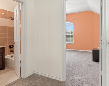 14785 Palm Desert Lane - Photo Thumbnail 34