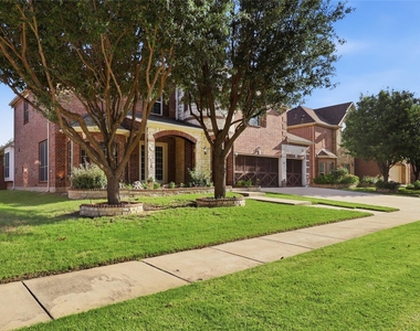 14785 Palm Desert Lane - Photo Thumbnail 2