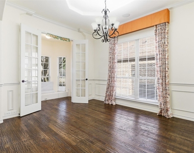 14785 Palm Desert Lane - Photo Thumbnail 15