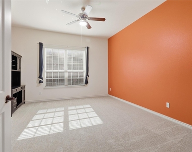 14785 Palm Desert Lane - Photo Thumbnail 22