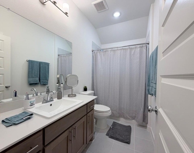 670 Parkside Drive - Photo Thumbnail 24