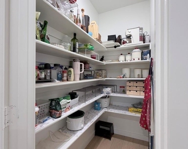 670 Parkside Drive - Photo Thumbnail 8