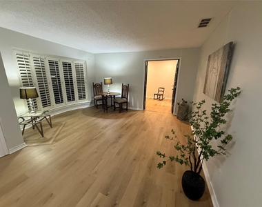 4607 Sachse Road - Photo Thumbnail 24