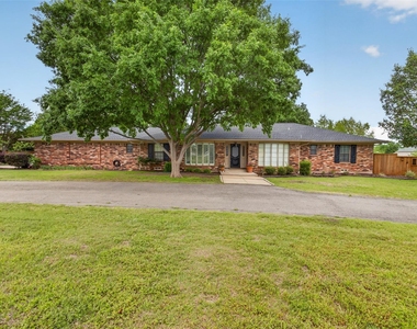 4607 Sachse Road - Photo Thumbnail 1
