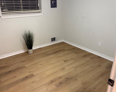 4607 Sachse Road - Photo Thumbnail 32