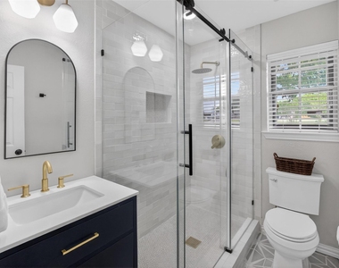 4607 Sachse Road - Photo Thumbnail 8