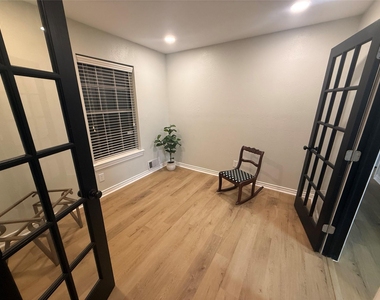 4607 Sachse Road - Photo Thumbnail 18