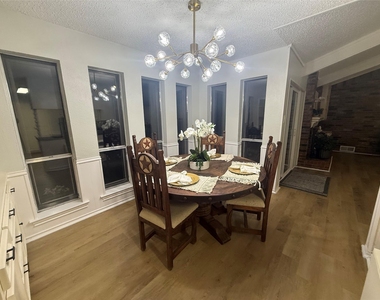 4607 Sachse Road - Photo Thumbnail 19