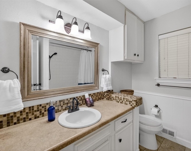 4607 Sachse Road - Photo Thumbnail 10