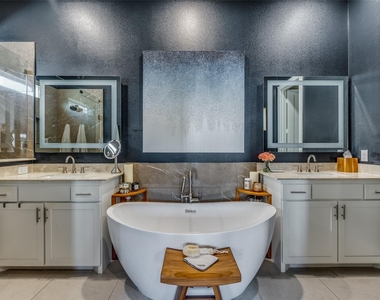 4125 Entrada Way - Photo Thumbnail 15