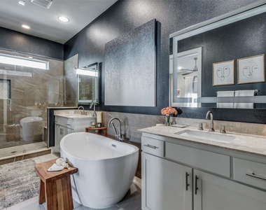 4125 Entrada Way - Photo Thumbnail 16