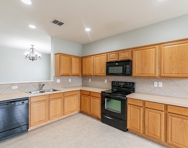8817 Noontide Drive - Photo Thumbnail 7