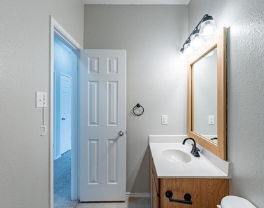 8817 Noontide Drive - Photo Thumbnail 15
