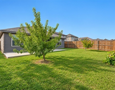 2020 Sun Star Drive - Photo Thumbnail 34