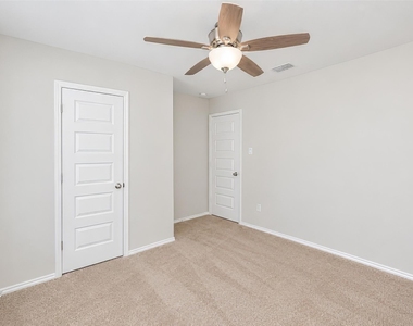 2020 Sun Star Drive - Photo Thumbnail 22