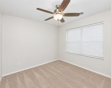 2020 Sun Star Drive - Photo Thumbnail 24