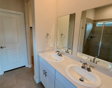 300 Winchester Lane - Photo Thumbnail 3