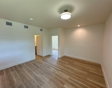 1599 Mingo Road - Photo Thumbnail 6