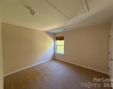 2001 Sipes Place - Photo Thumbnail 23