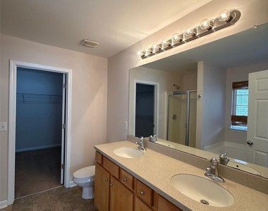 2001 Sipes Place - Photo Thumbnail 18