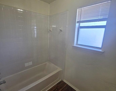 3021 Lawndale Drive - Photo Thumbnail 14