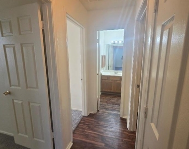 3021 Lawndale Drive - Photo Thumbnail 7