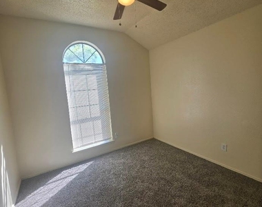 3021 Lawndale Drive - Photo Thumbnail 15