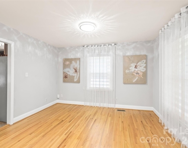 2600 E Providence Drive - Photo Thumbnail 7