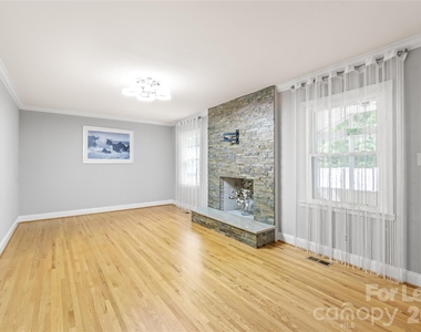2600 E Providence Drive - Photo Thumbnail 11