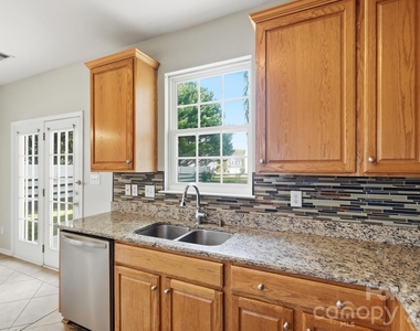 14801 Asheton Creek Drive - Photo Thumbnail 13