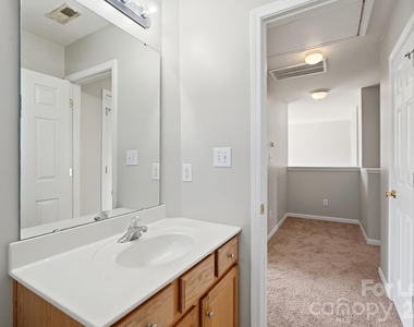14801 Asheton Creek Drive - Photo Thumbnail 34