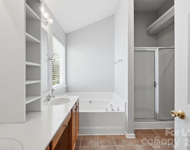 14801 Asheton Creek Drive - Photo Thumbnail 25
