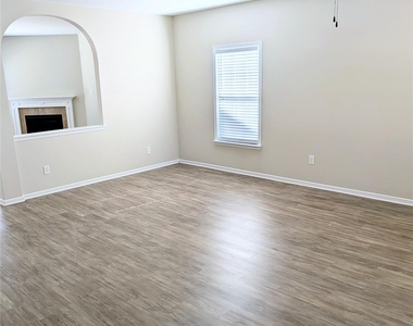 2562 Spring Breeze Way - Photo Thumbnail 1