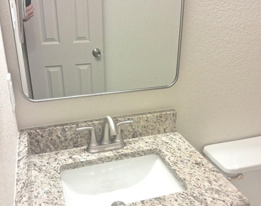 6001 Garden View Drive - Photo Thumbnail 14