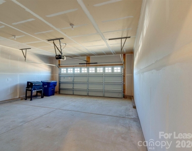 3721 Stanley Creek Drive - Photo Thumbnail 10