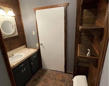 905 E Hook - Photo Thumbnail 21