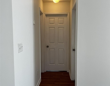 1404 Jordans Pond Lane - Photo Thumbnail 9