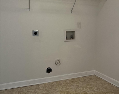 1404 Jordans Pond Lane - Photo Thumbnail 18