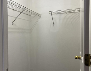 1404 Jordans Pond Lane - Photo Thumbnail 7