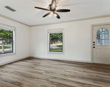 3625 El Campo Avenue - Photo Thumbnail 2
