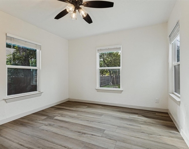 3625 El Campo Avenue - Photo Thumbnail 5