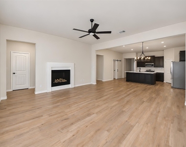 2001 Kelva Drive - Photo Thumbnail 8