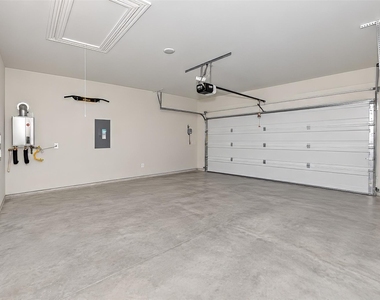 2001 Kelva Drive - Photo Thumbnail 24