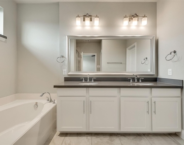 17737 Agave Lane - Photo Thumbnail 13