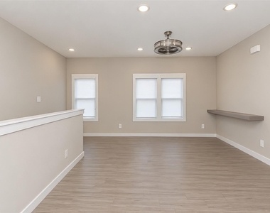 801 W Morphy Street - Photo Thumbnail 5