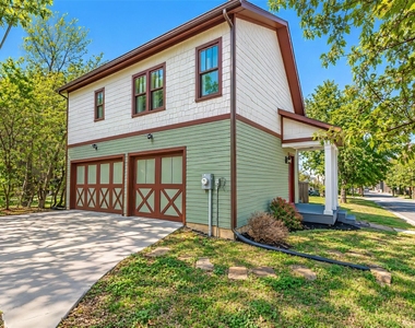 801 W Morphy Street - Photo Thumbnail 3