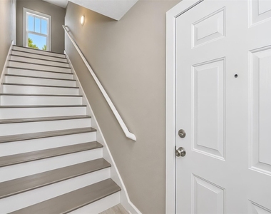 801 W Morphy Street - Photo Thumbnail 4
