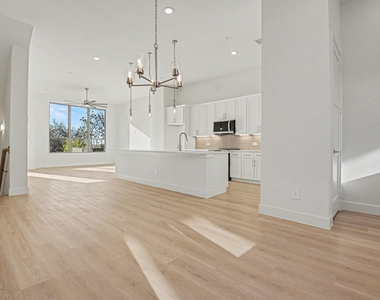 13351 Goodland Street - Photo Thumbnail 6