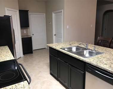 145 Bridlewood Street - Photo Thumbnail 5
