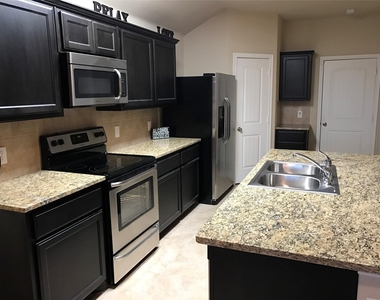 145 Bridlewood Street - Photo Thumbnail 4